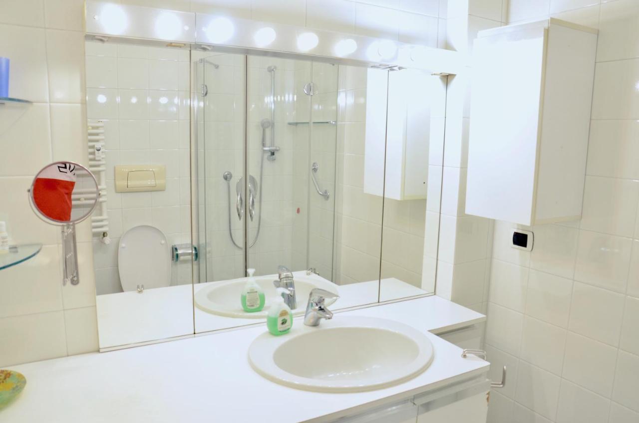 New Renovated Apartment With Balcony Porta Romana Milano Esterno foto