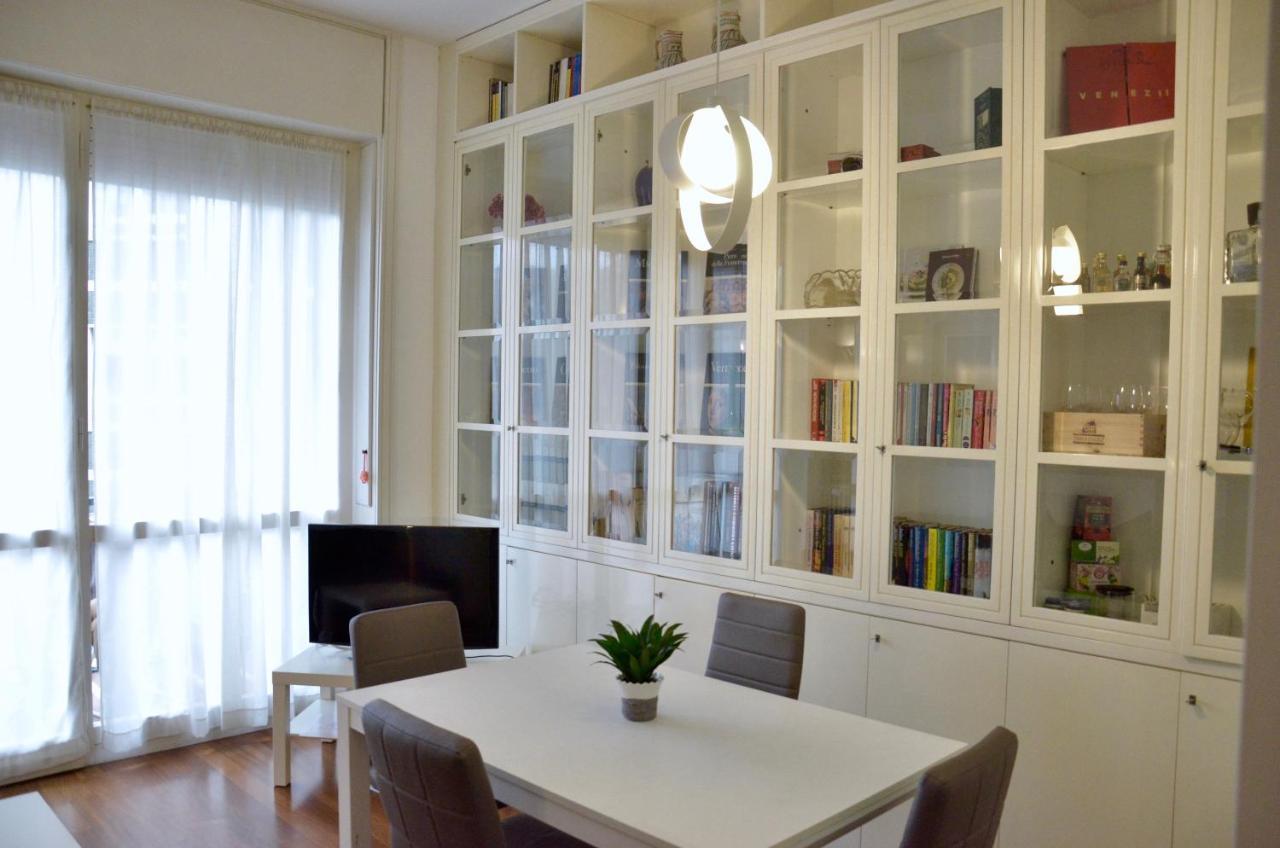 New Renovated Apartment With Balcony Porta Romana Milano Esterno foto